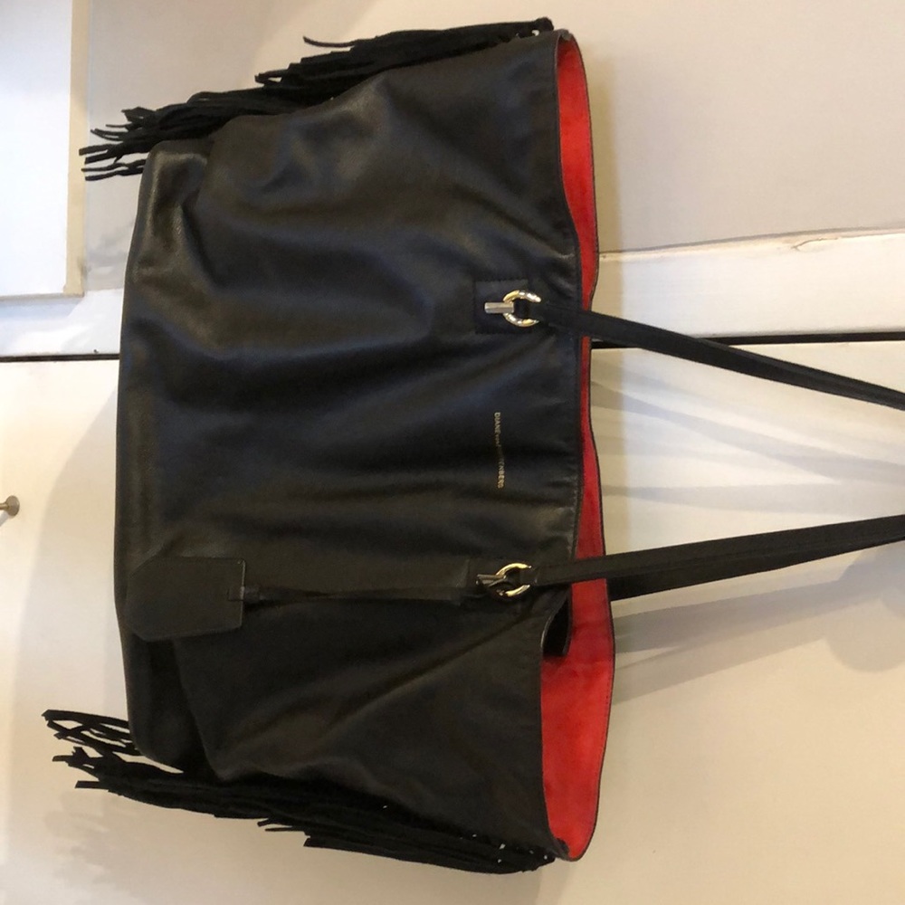 Dianavonfurstenberg black leather bag